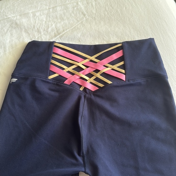 Fabletics shorts outfit - Picture 3 of 3